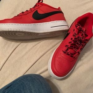 Black and red Air Force 1